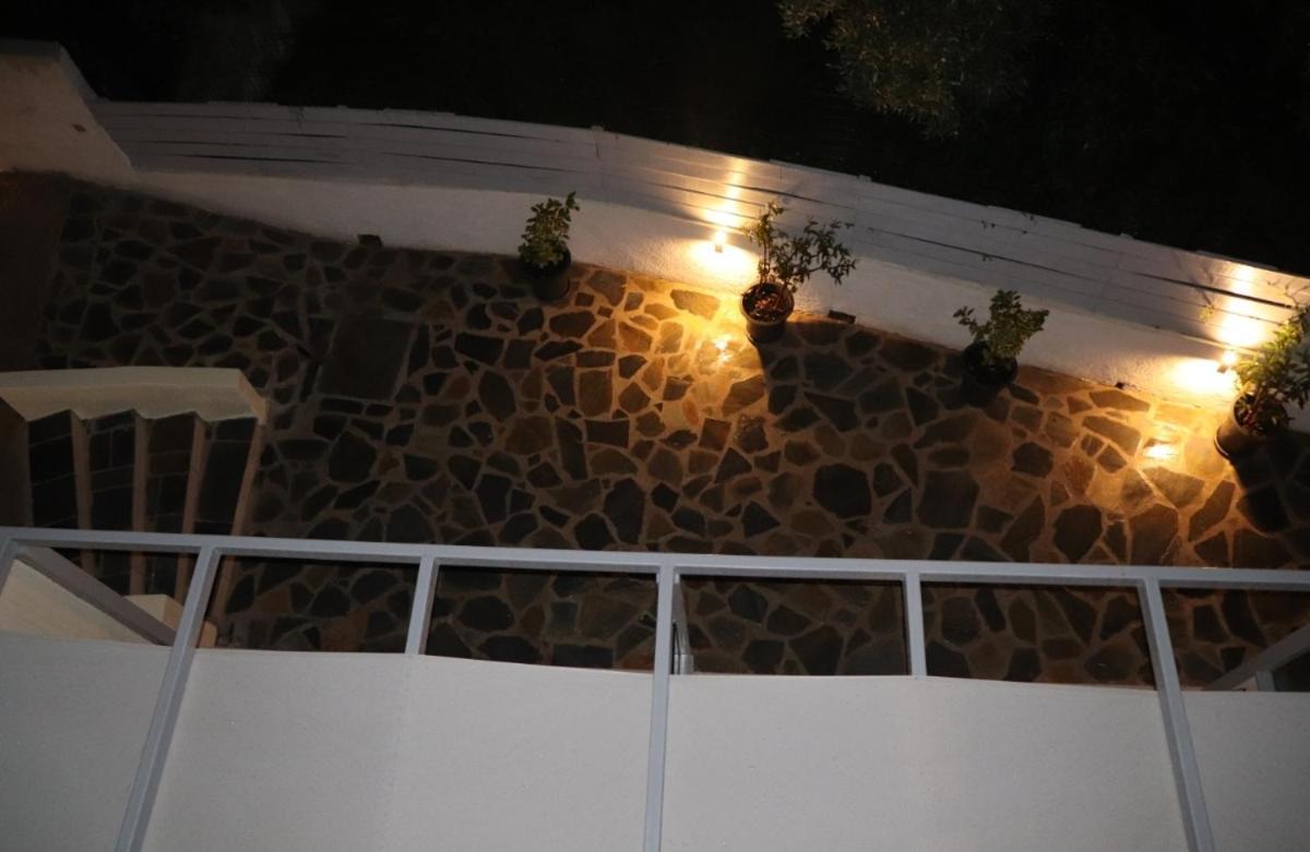 העיירה סקיאתוס Fiosal Apartments 2 מראה חיצוני תמונה